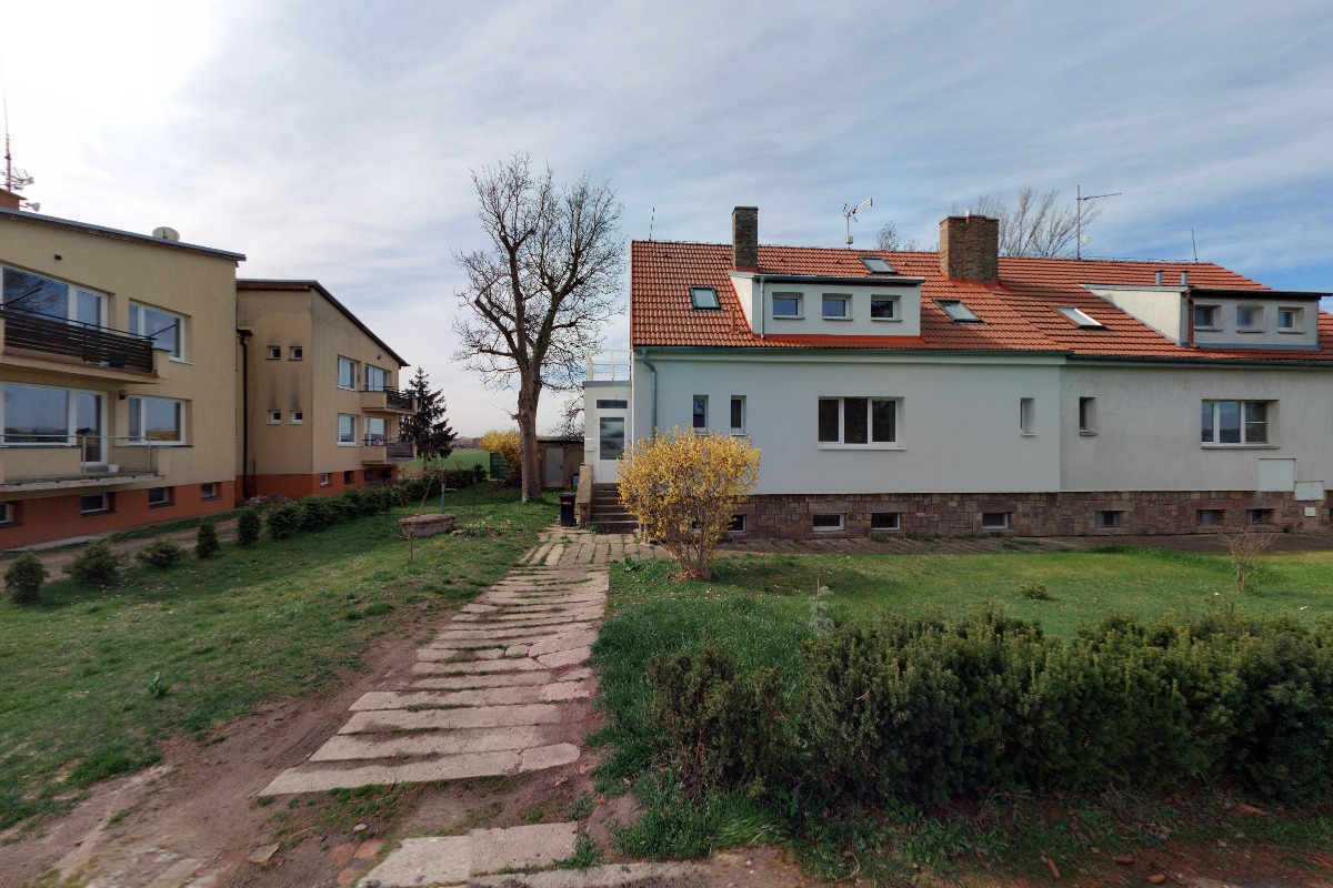 Na vlnách ženy, s.r.o.