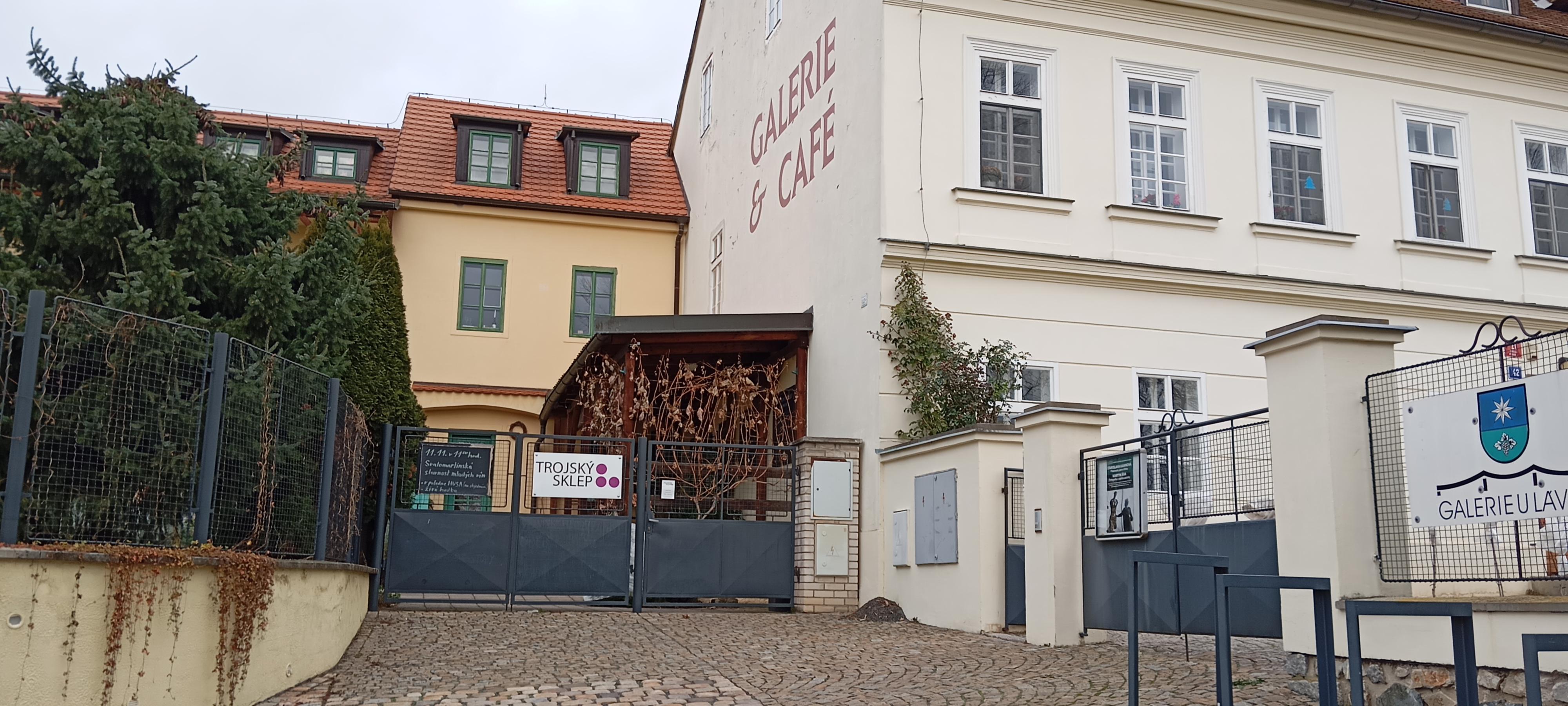 Galerie u lávky foto 1