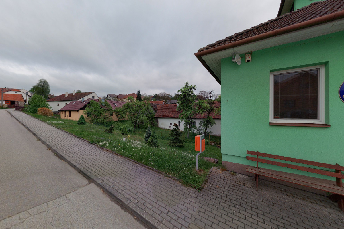 Radošov - obecní úřad foto 2