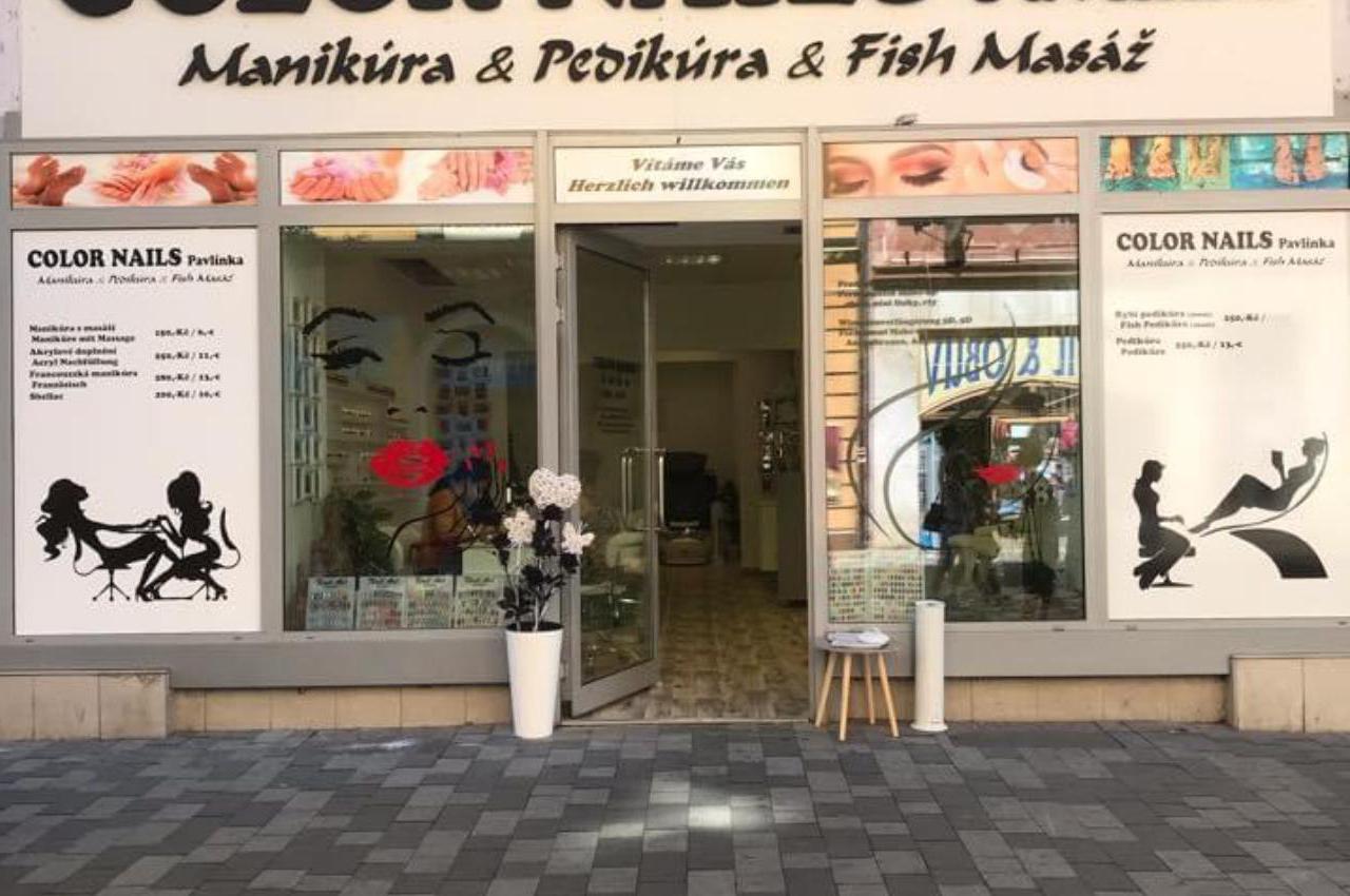 Color Nails Pavlínka