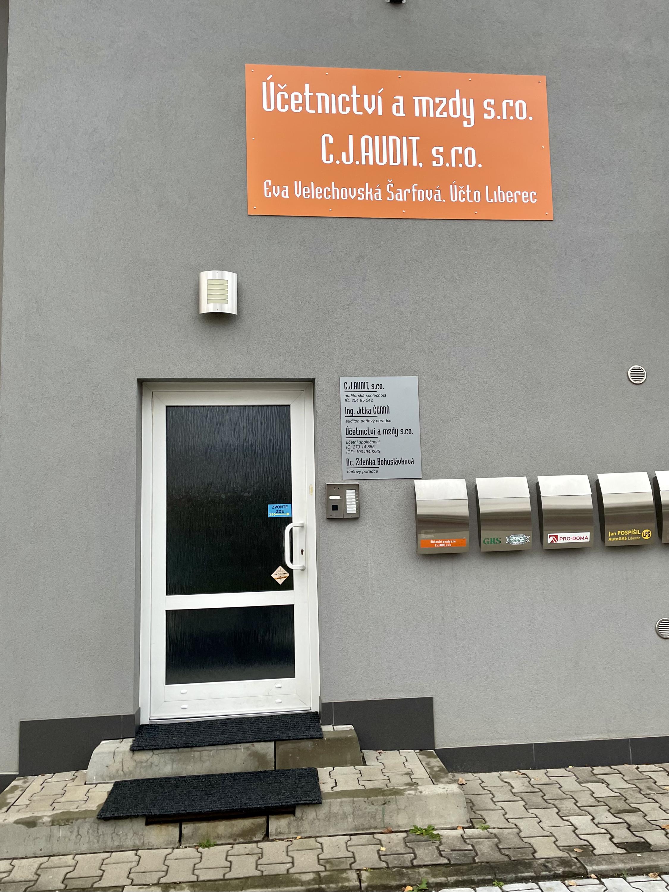 Účetnictví a mzdy, s.r.o. foto 2