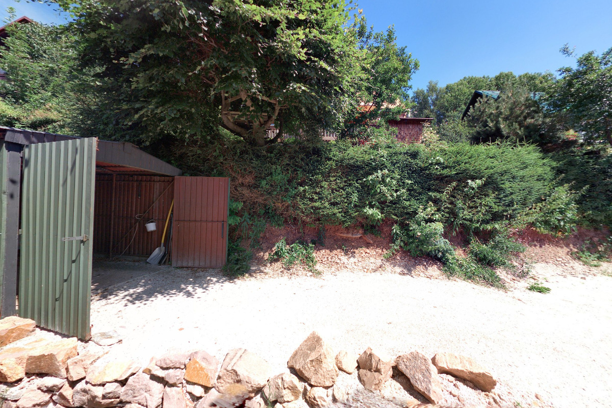 Daniel Zelenka - obklady a dlažby foto 1