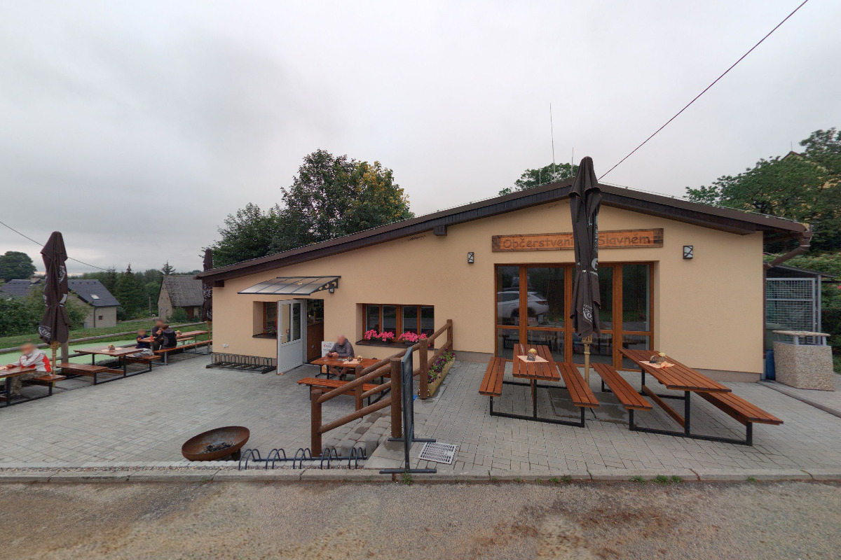 Občerstvení na Slavném foto 3