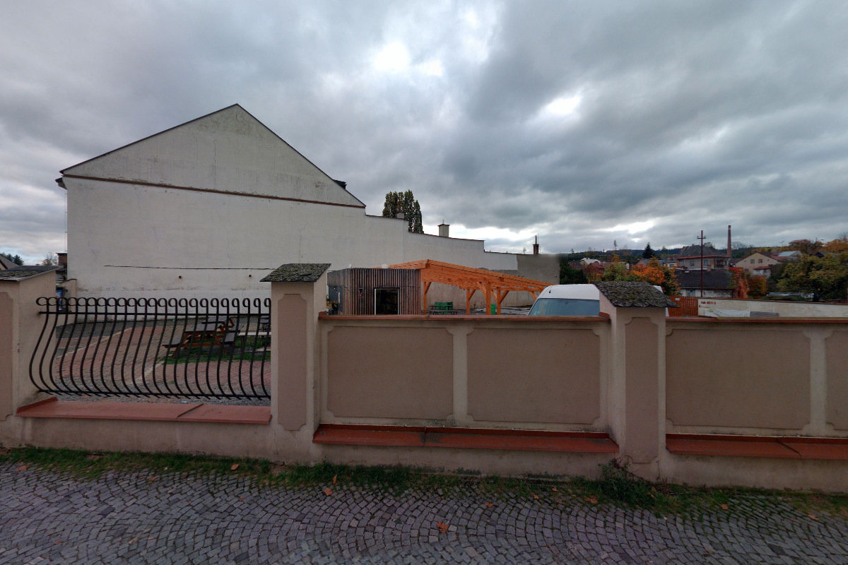 Lomnická pivovarská zahrádka