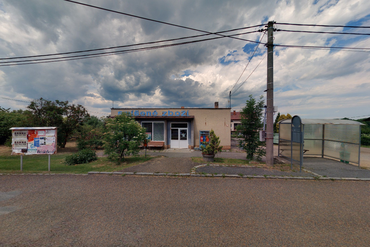 Smíšené zboží Březina foto 2