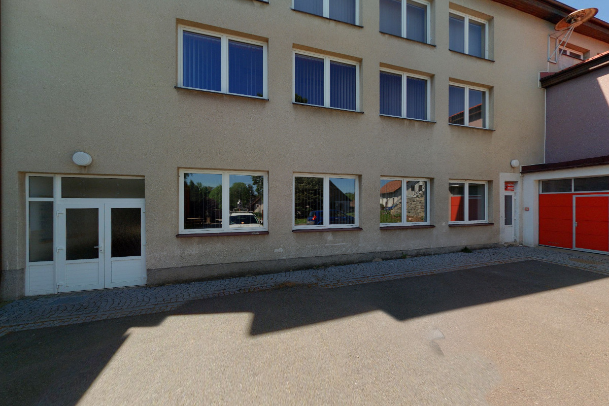 Bukov - obecní úřad foto 2