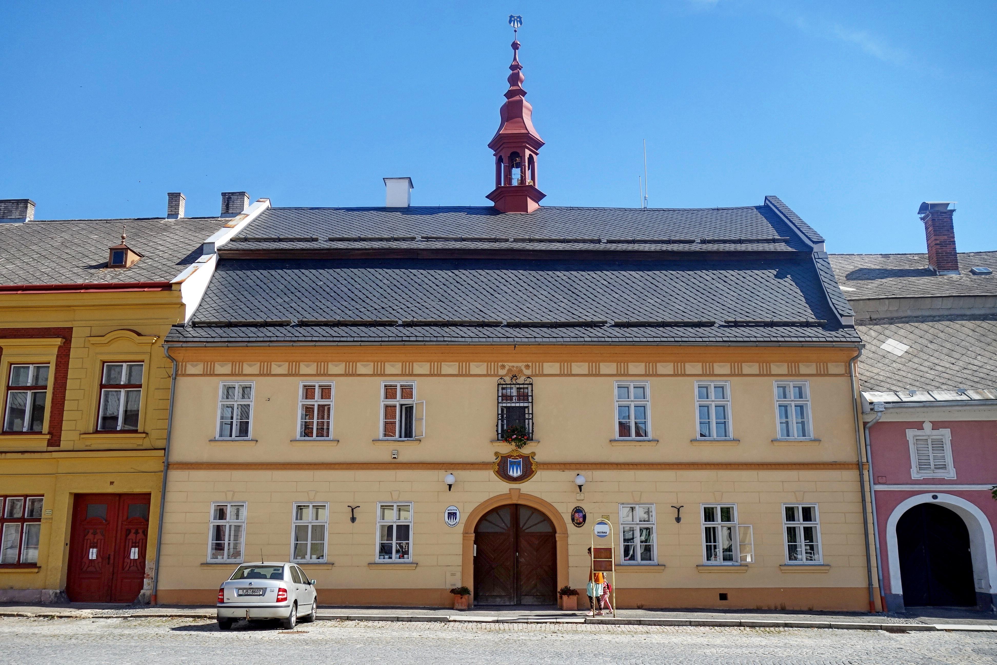 Jimramov - úřad městyse foto 3