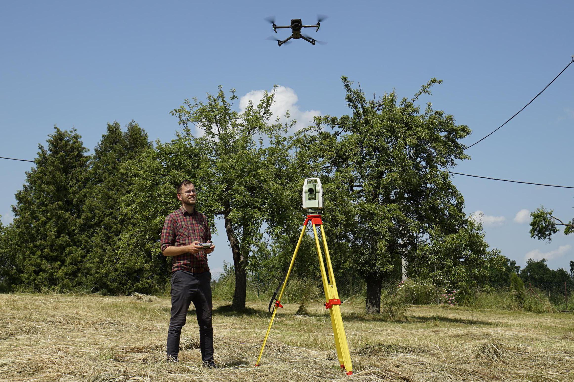 Martin Bartoš - Měření staveb foto 1