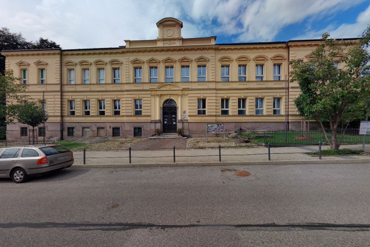 ZŠ Rovensko pod Troskami