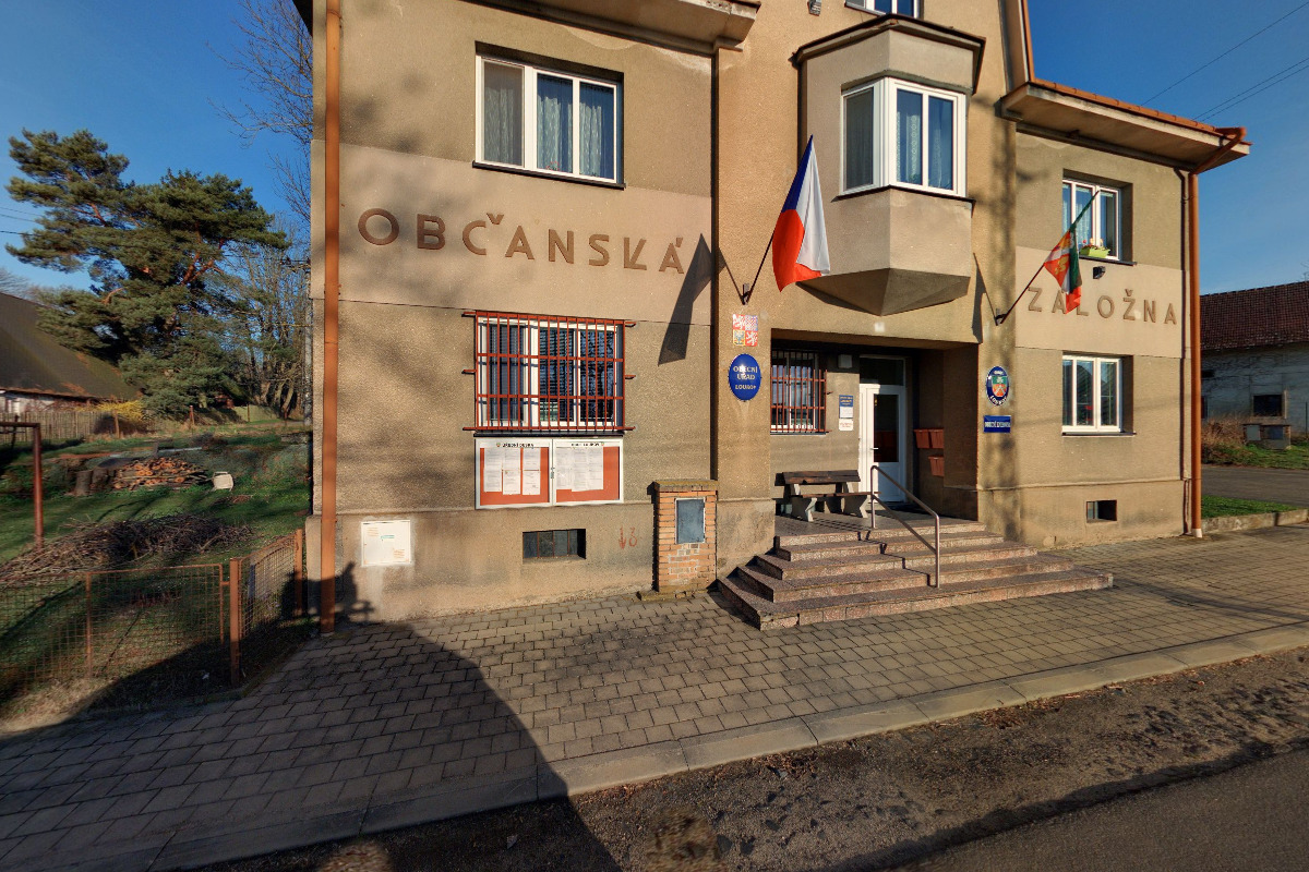 Loukov - obecní úřad foto 6