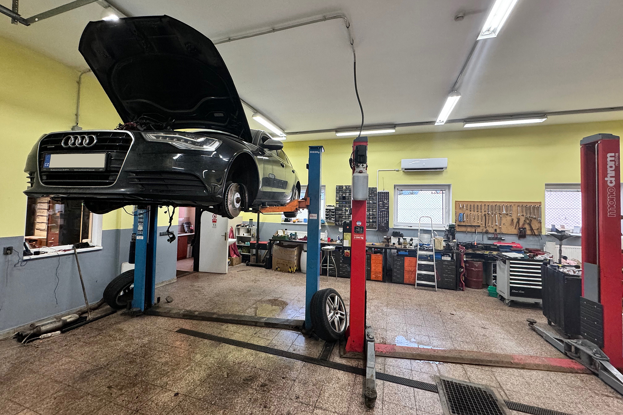 Autoservis AutoTRON - Ing. Tomáš Sedláček foto 5