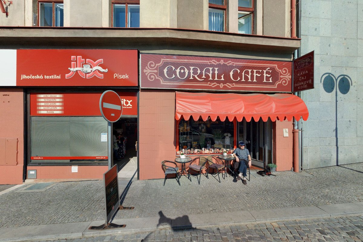 Chrám sv. Jana Nepomuckého foto 2