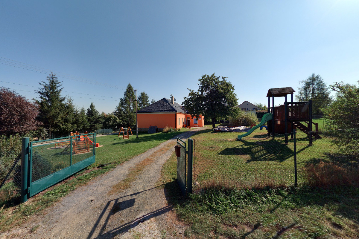 Základní škola a Mateřská škola Pavlov, okres Šumperk foto 2