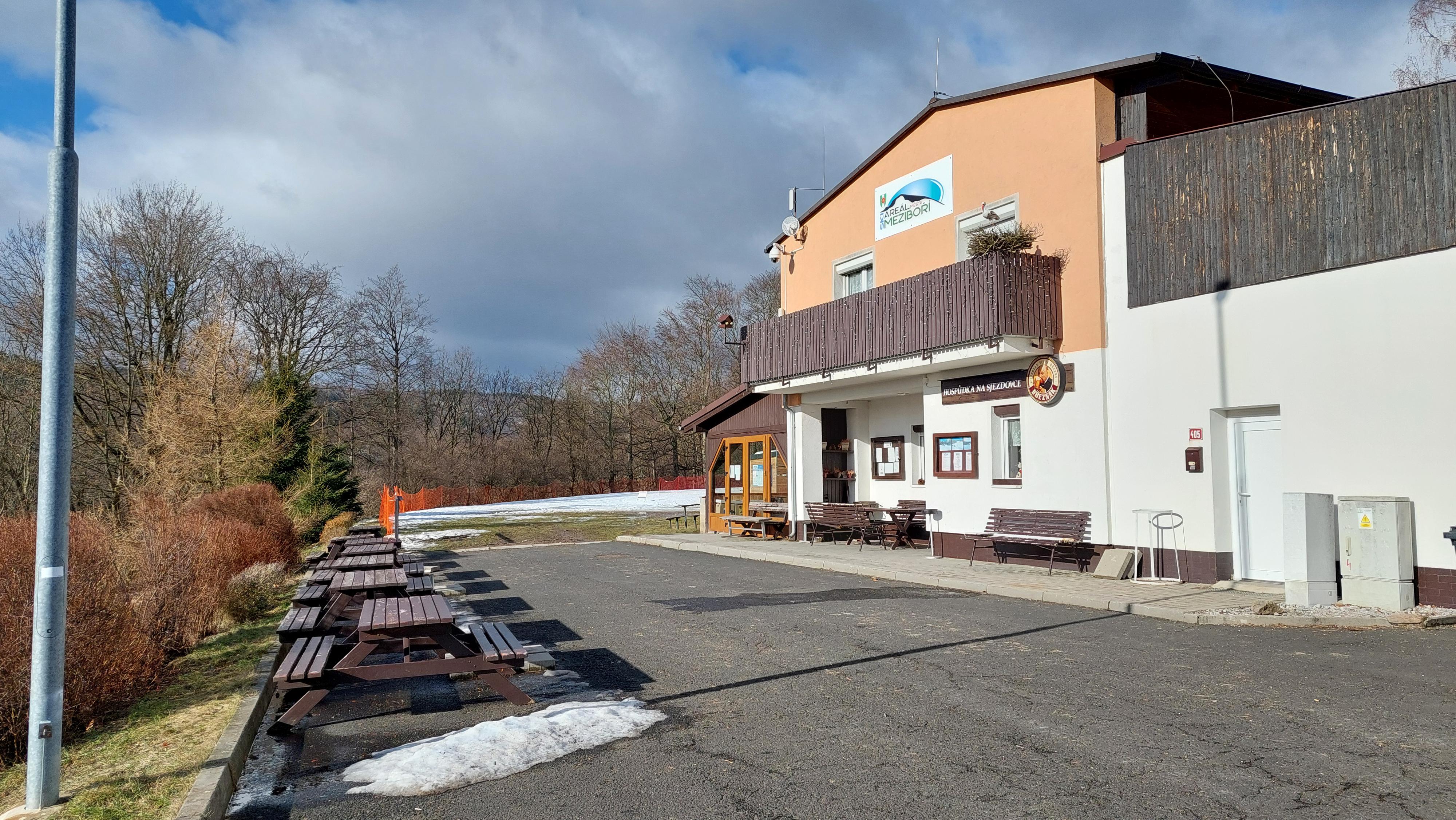 Občerstvení u sjezdovky Meziboří foto 3
