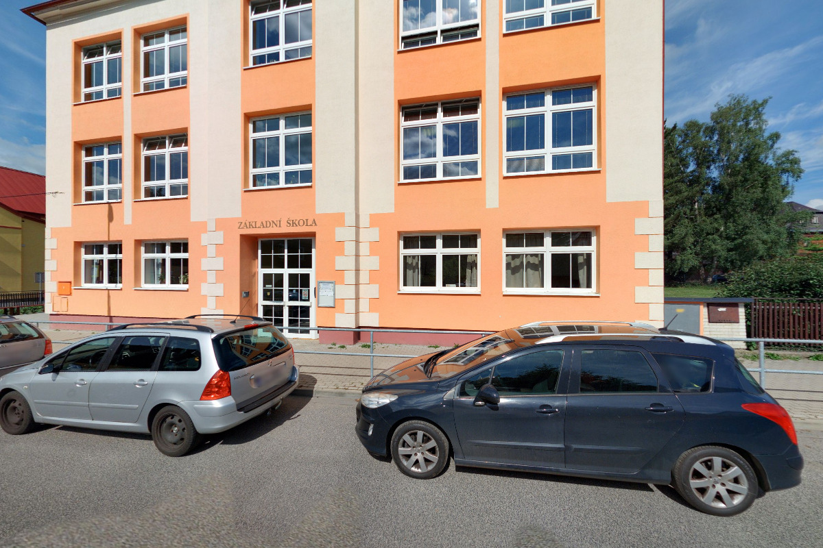 ZŠ a MŠ Skalice u České Lípy, okres Česká Lípa foto 4