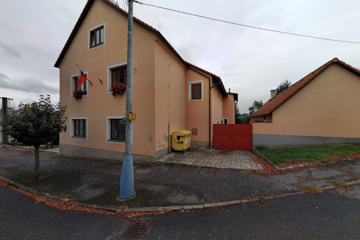 Místní knihovna Popelín