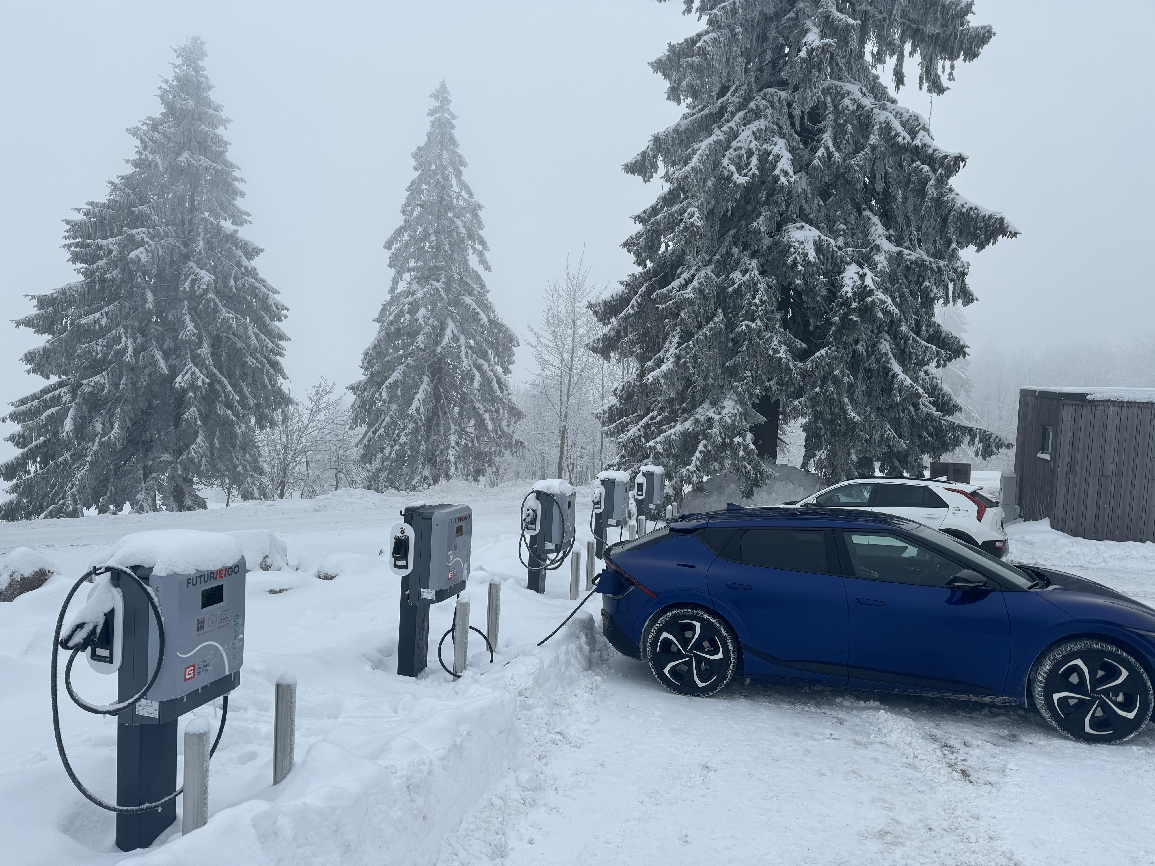 Nabíjecí stanice ČEZ