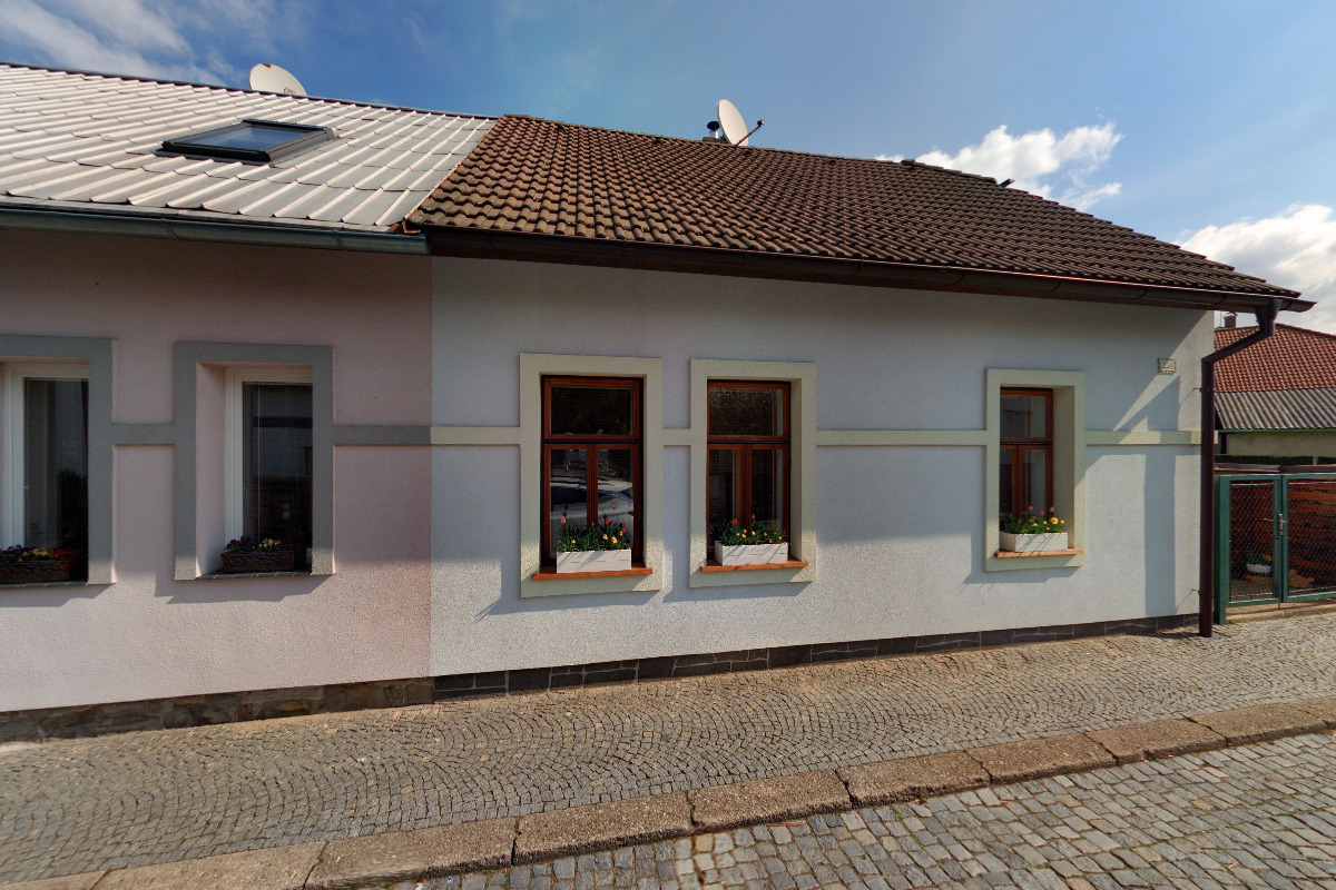 Prodej medu Bakov nad Jizerou foto 2