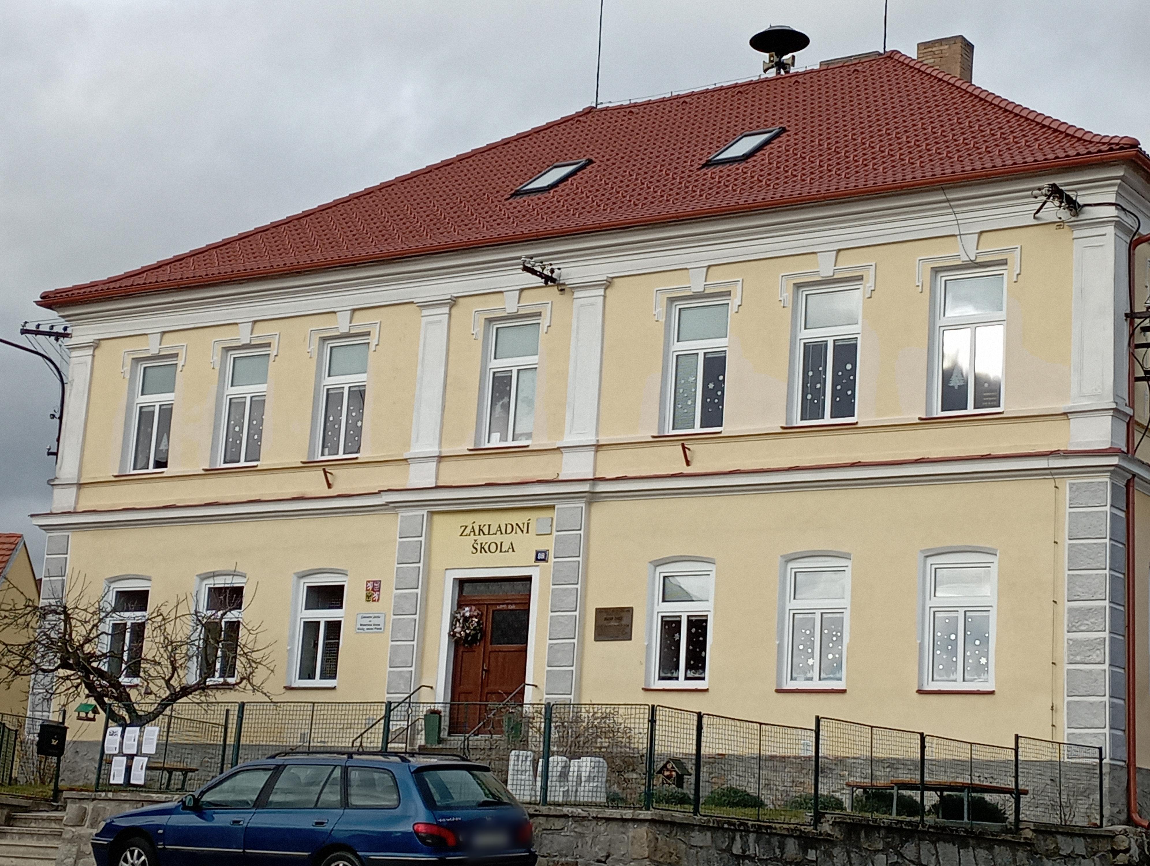 Základní škola a Mateřská škola Kluky