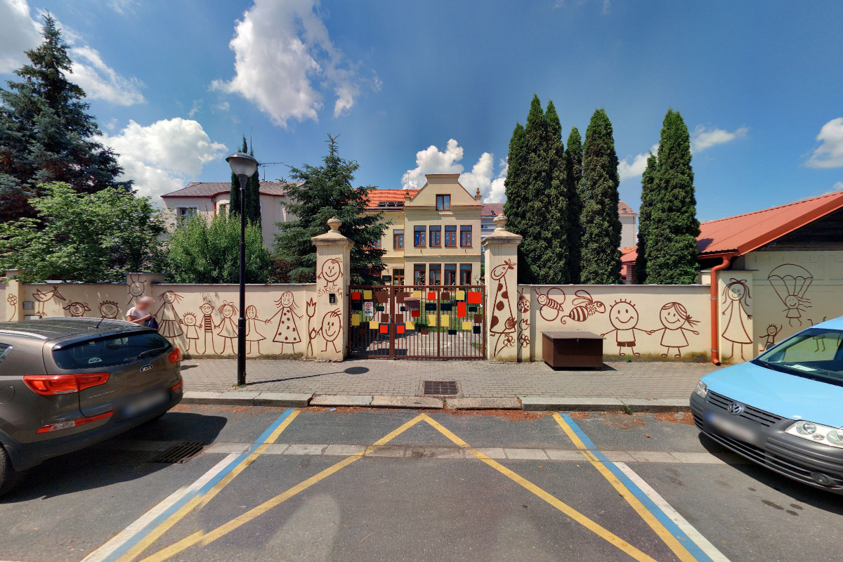 MŠ Poděbrady, Proftova foto 2