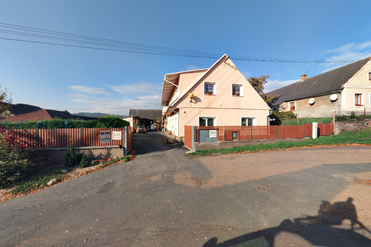 Potraviny a hospoda u Nováků