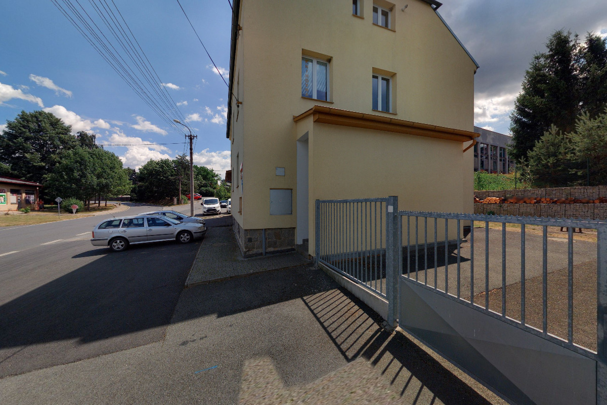 Knihovna města Plzně - Červený Hrádek foto 2