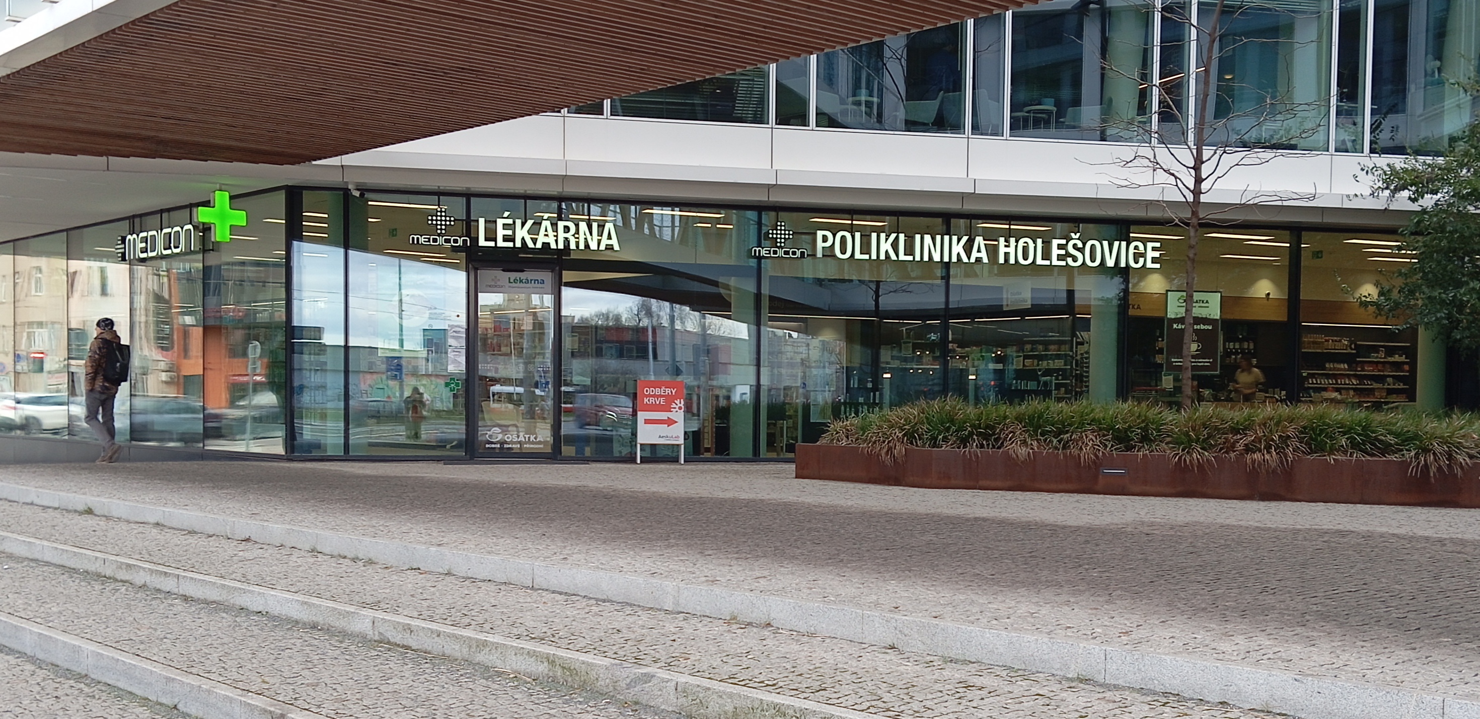 Lékárna Pharmacentrum Holešovice foto 4