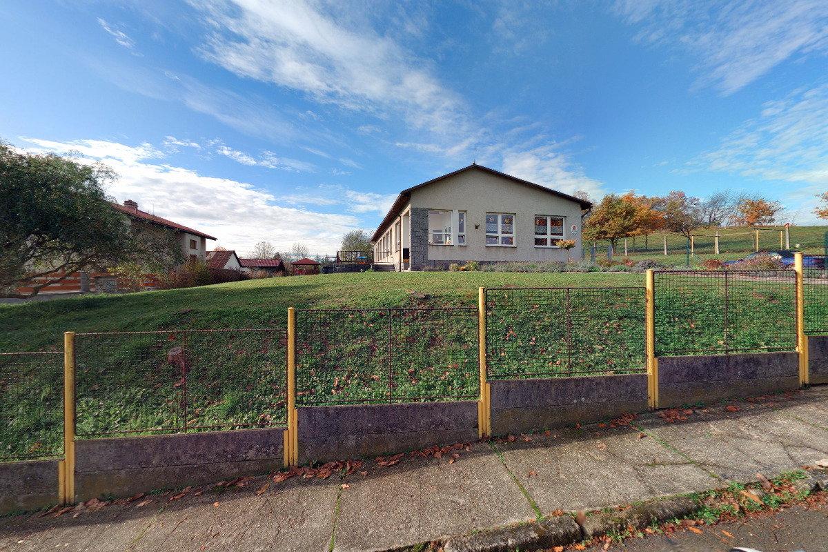 Základní škola a mateřská škola Zavlekov