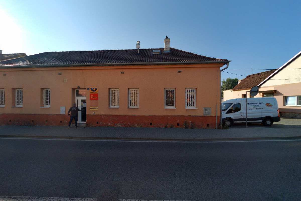 Pošta Tlučná foto 2