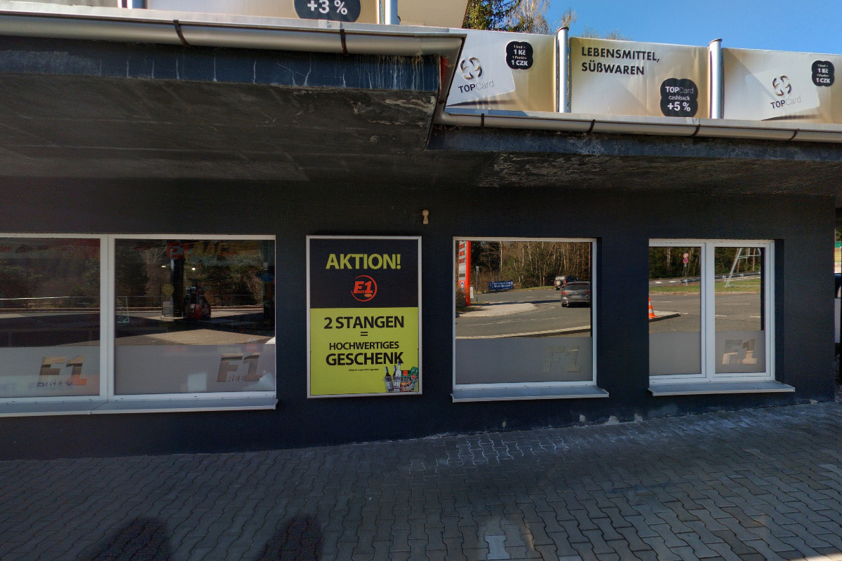 Nadace Železná Opona