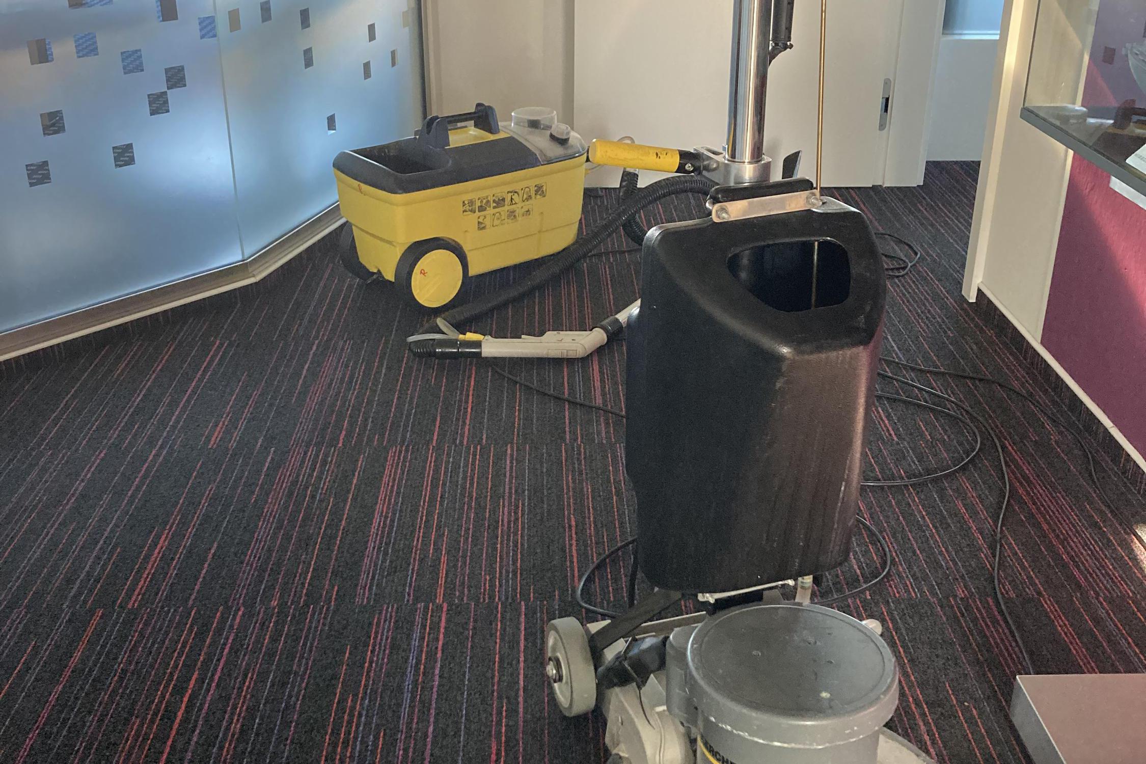 Čisticí a úklidová technika Karcher - Radek Sekyra foto 1