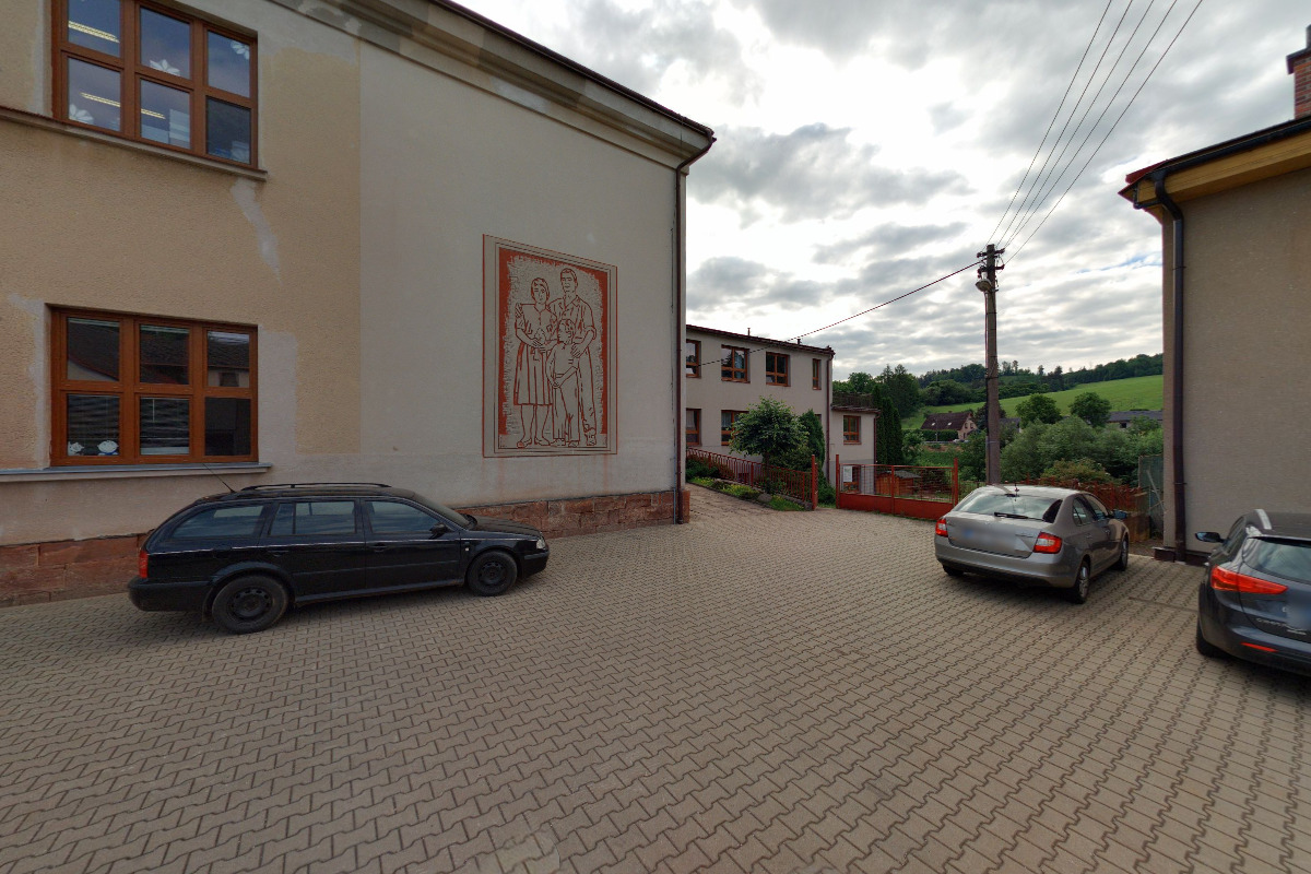 Základní škola a Mateřská škola, Dolní Kalná foto 2