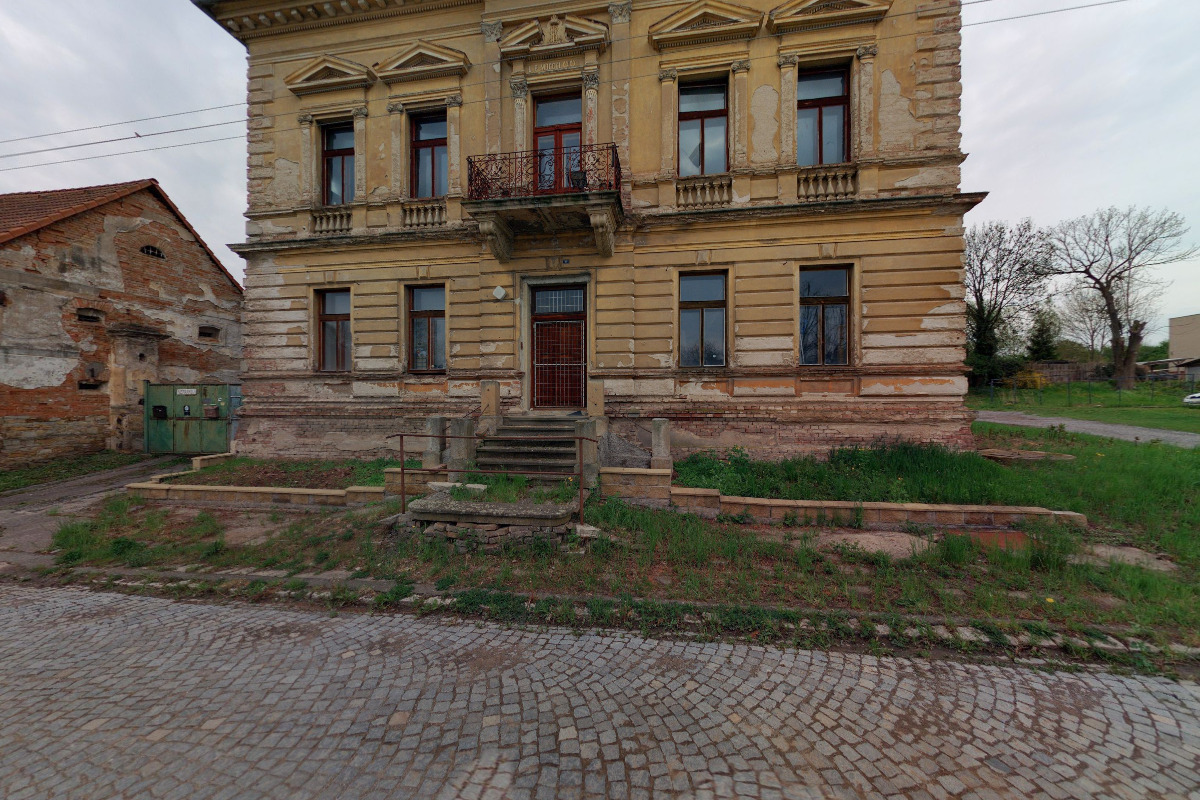 HANUŠ RIDES, s.r.o.