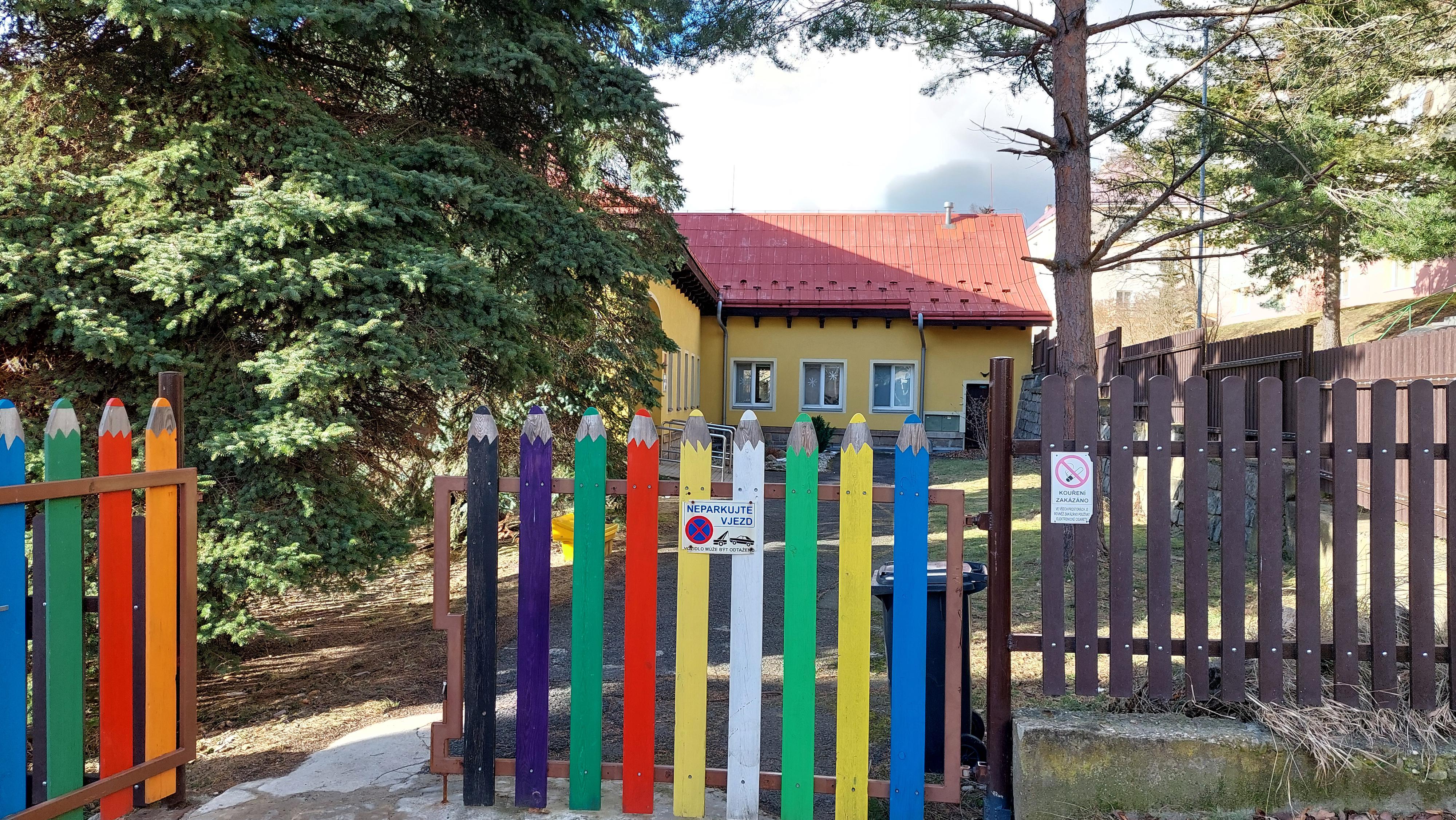 ZŠ a MŠ Meziboří, Mírová foto 3