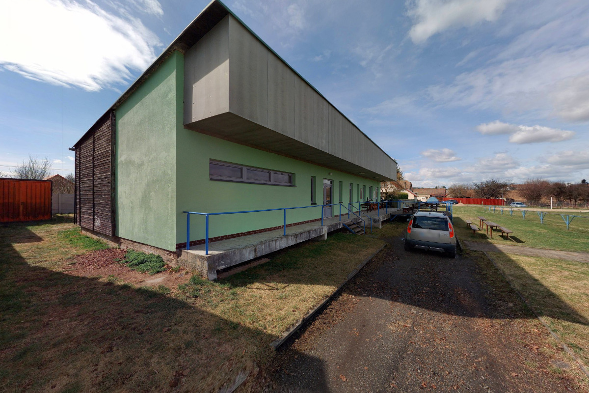 Restaurace na hřišti