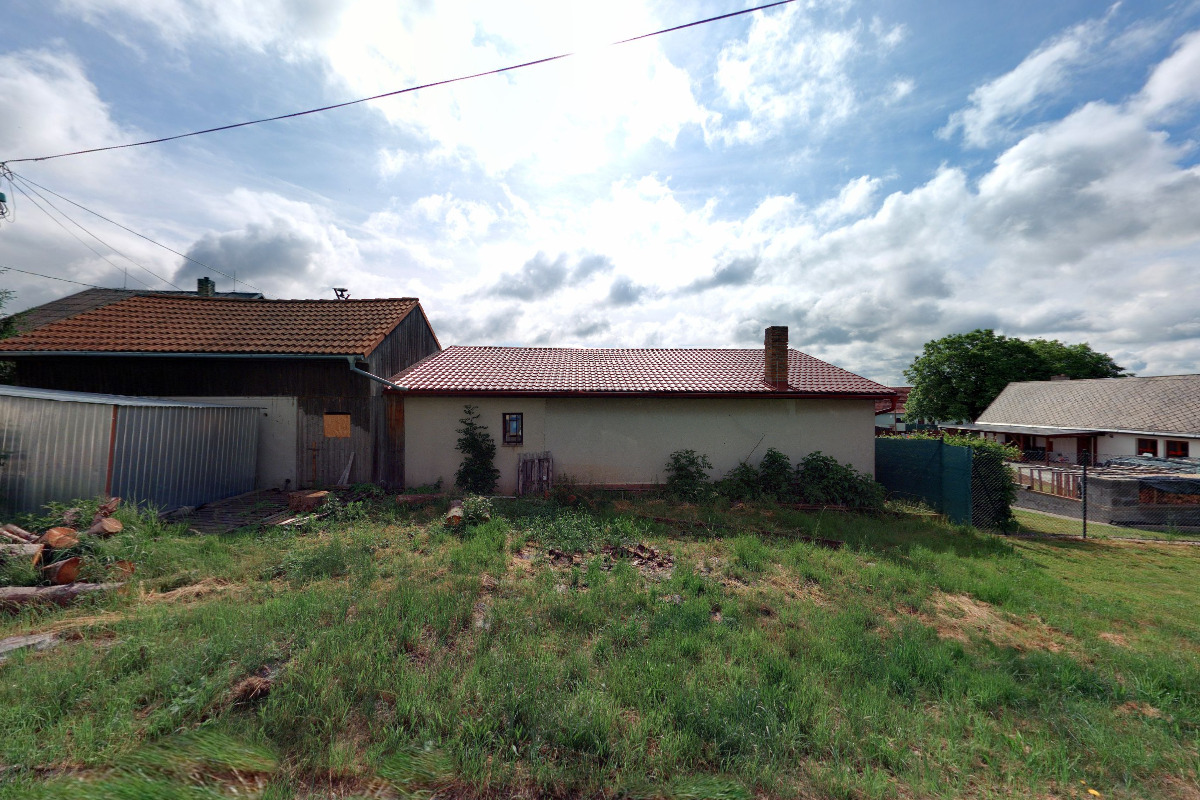 Útěchovice pod Stražištěm - obecní úřad