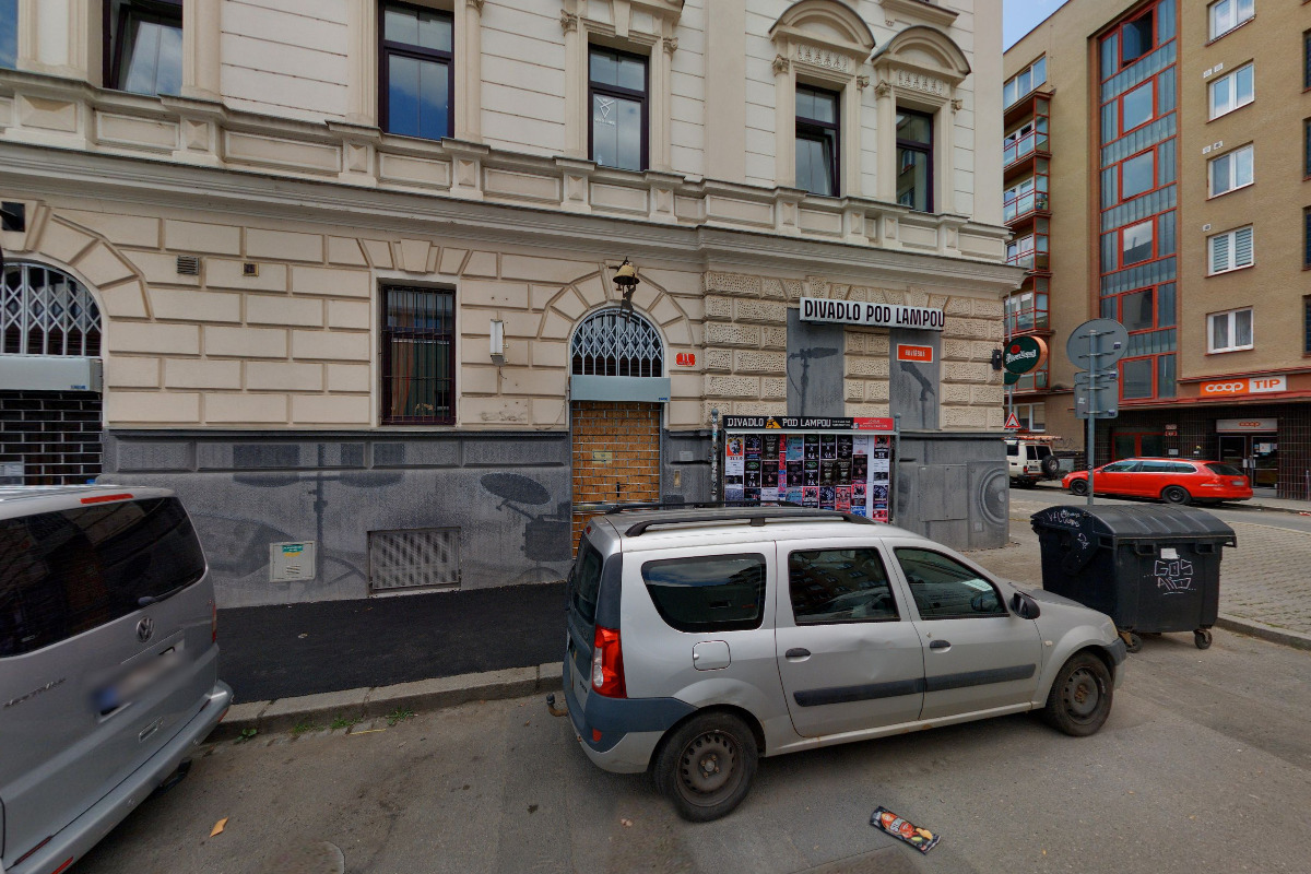 Jídelna Pod Lampou foto 2