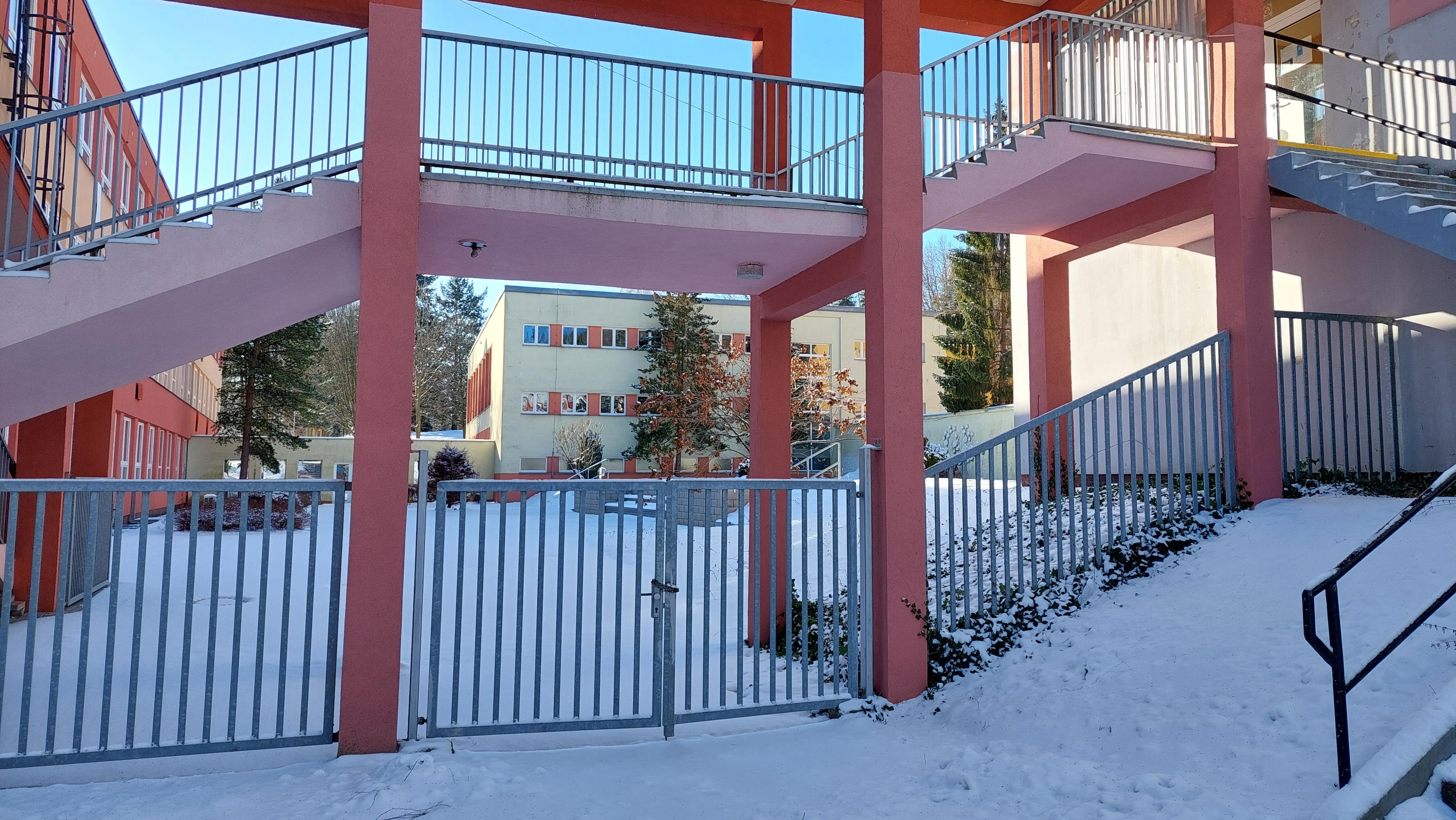 Střední odborná škola, Litvínov - Hamr foto 2