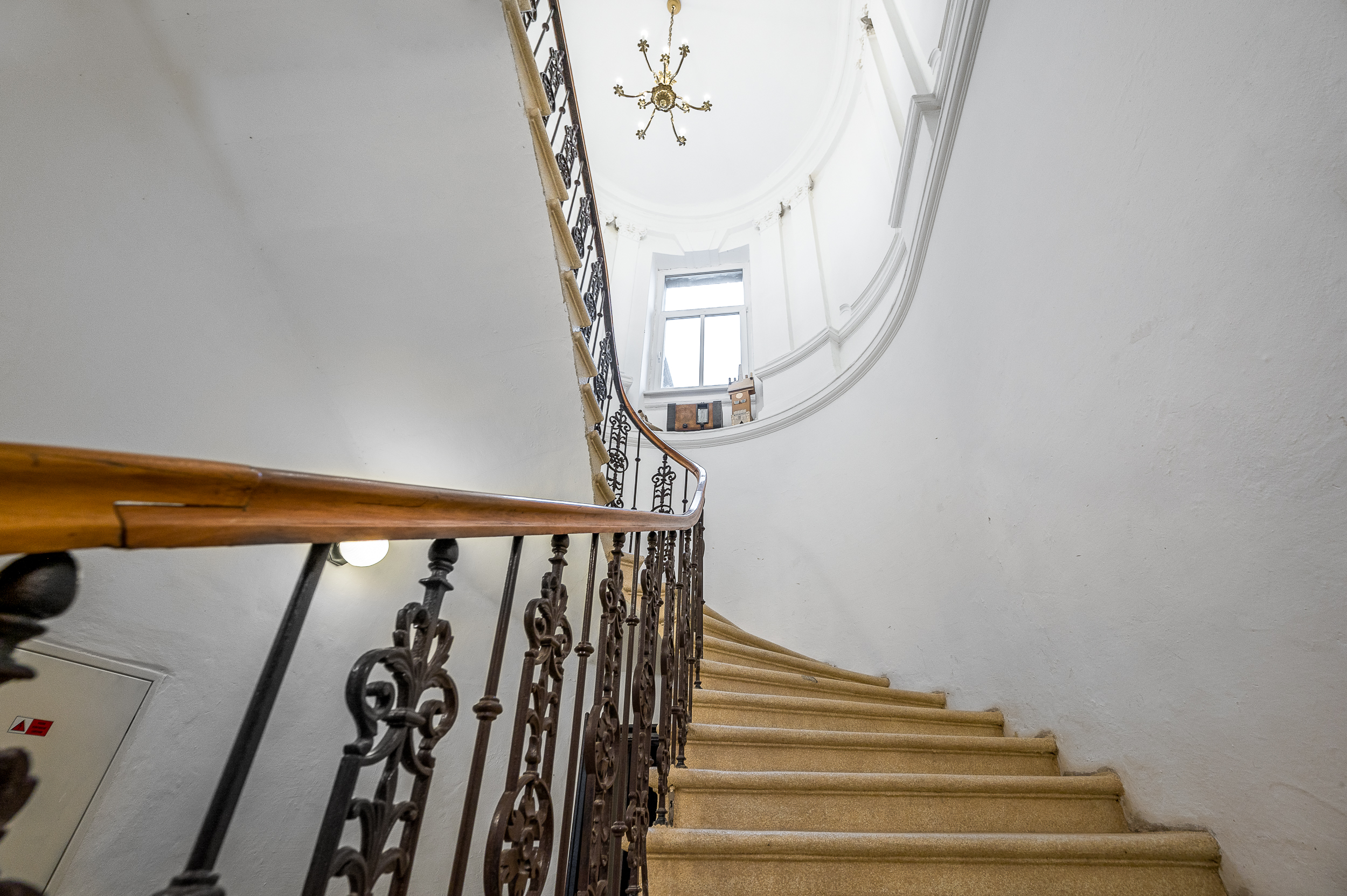 OTROŠINA Invest - realitní kancelář foto 3