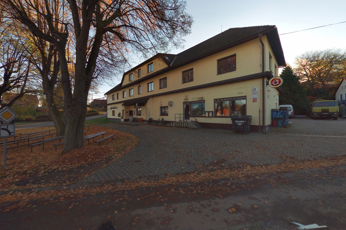 Restaurace Pod Lipami