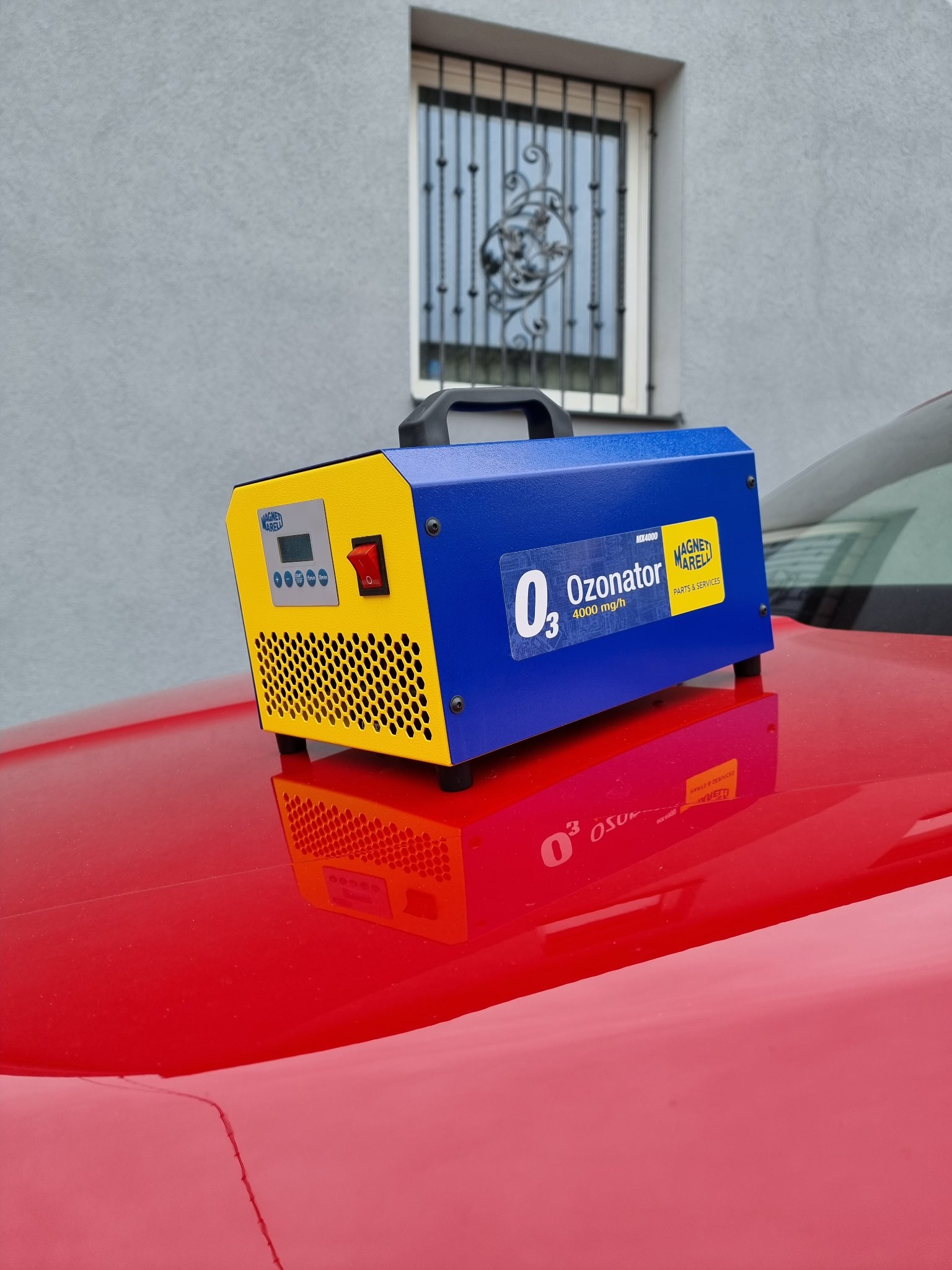 Ozónové čištění interiéru a klimatizací automobilů