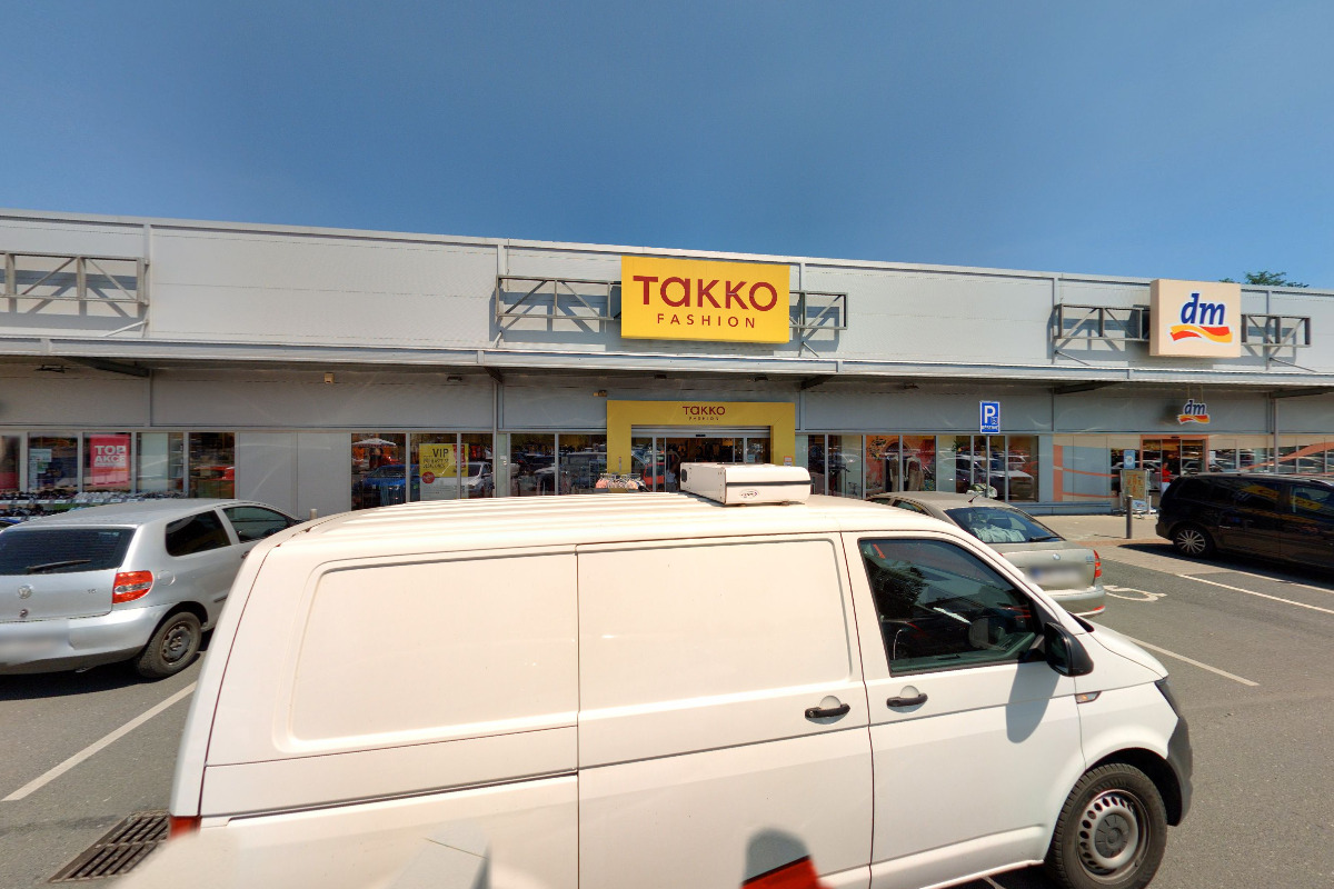 TAKKO FASHION foto 2