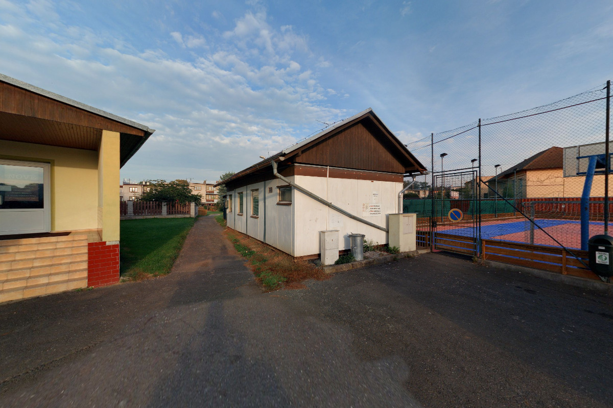 Občerstvení u kurtů