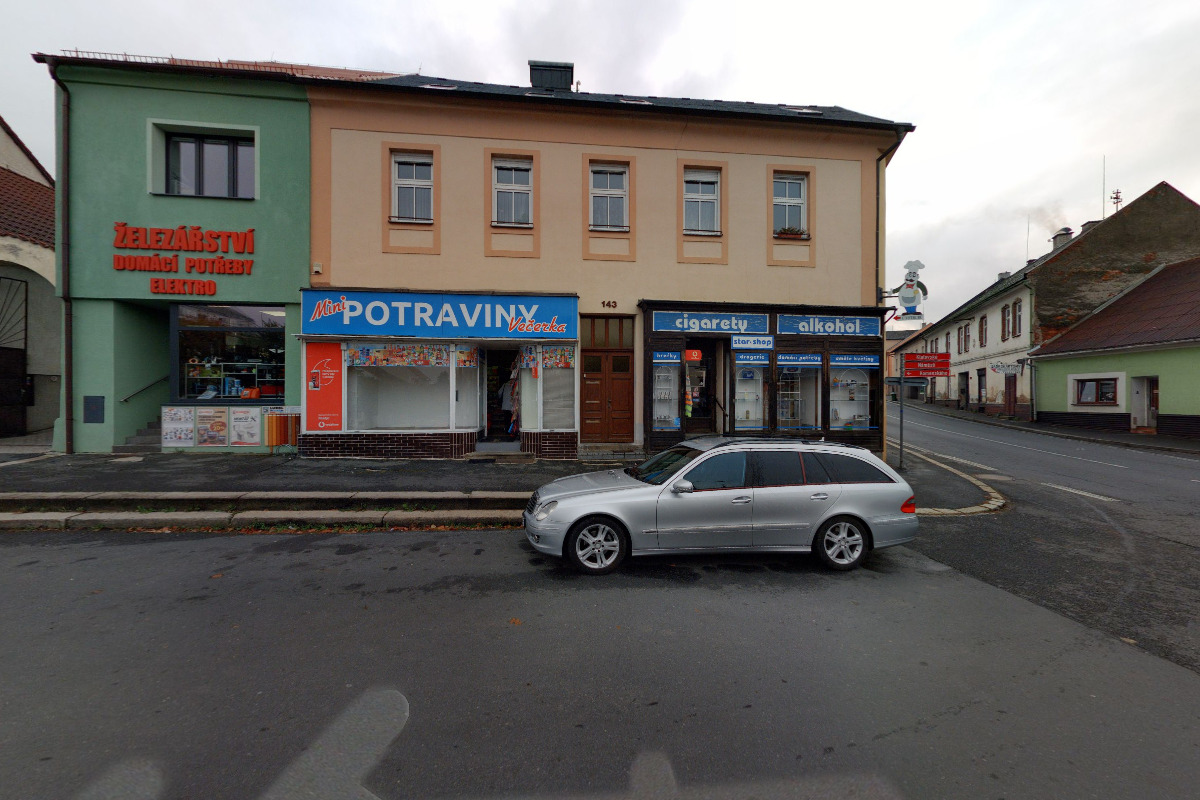 Potraviny Náměstí 143