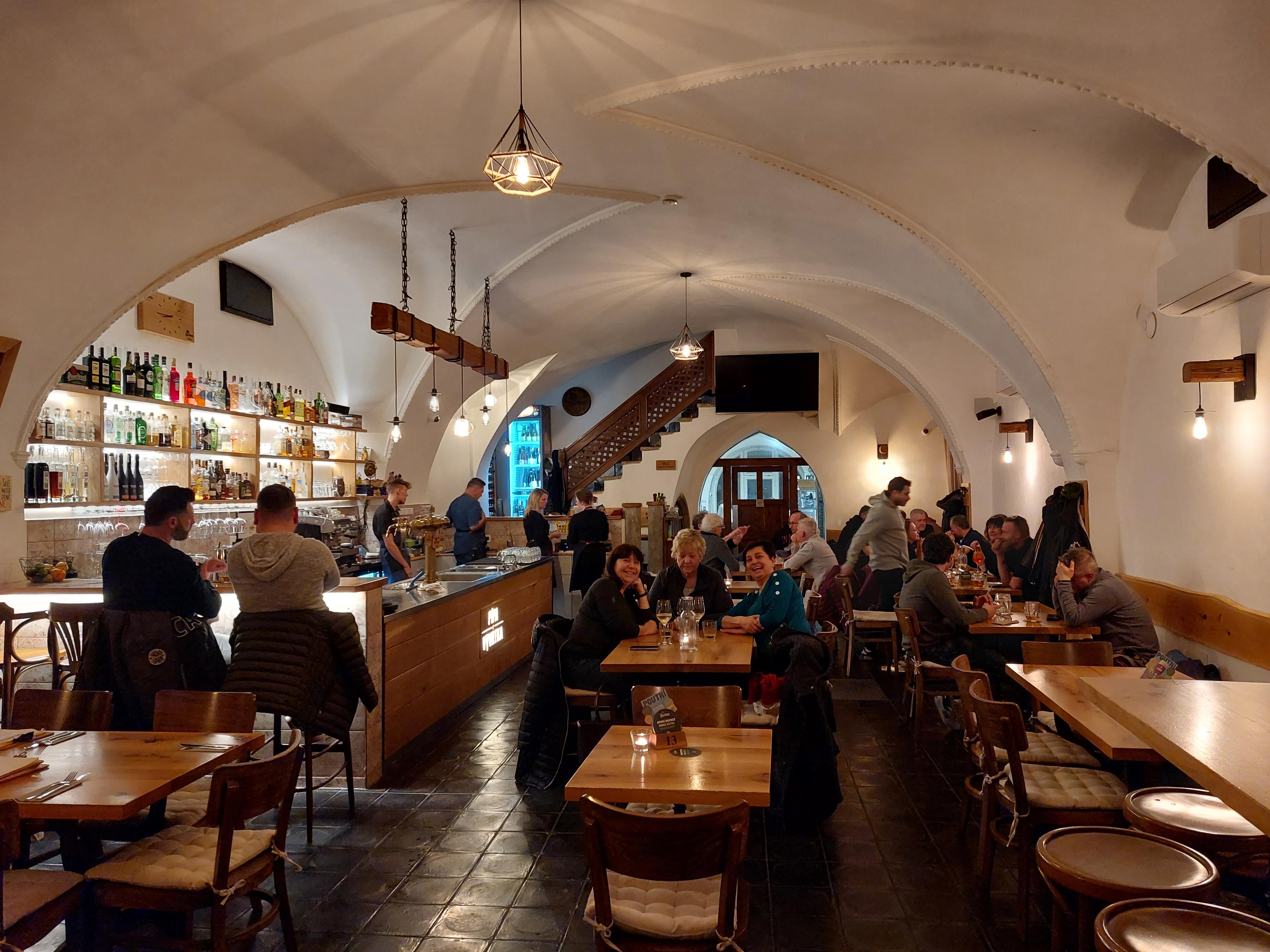 Pípa & Vývrtka restaurace foto 6