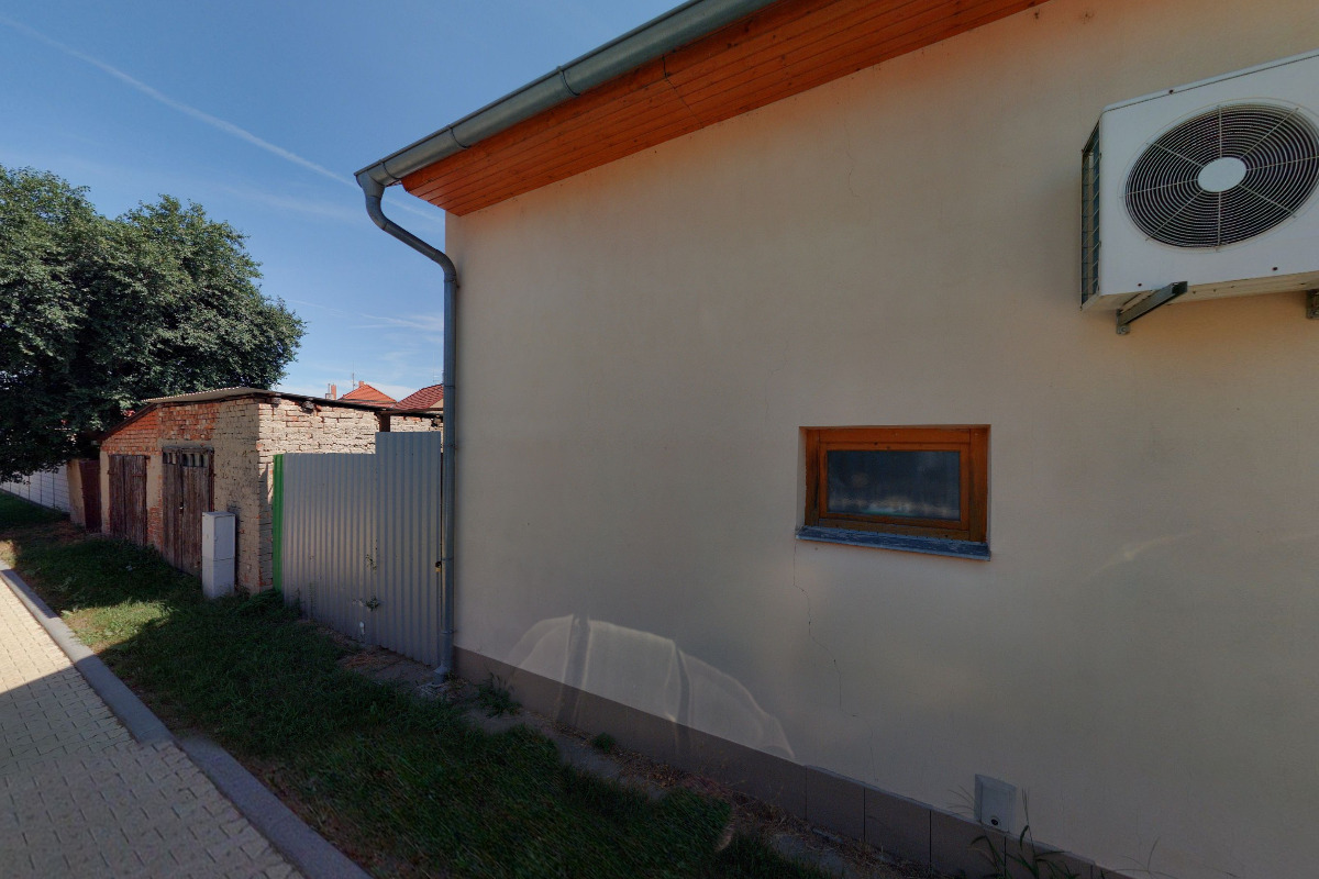 Pedikúra, modeláž nehtů - Štorková Marta foto 1