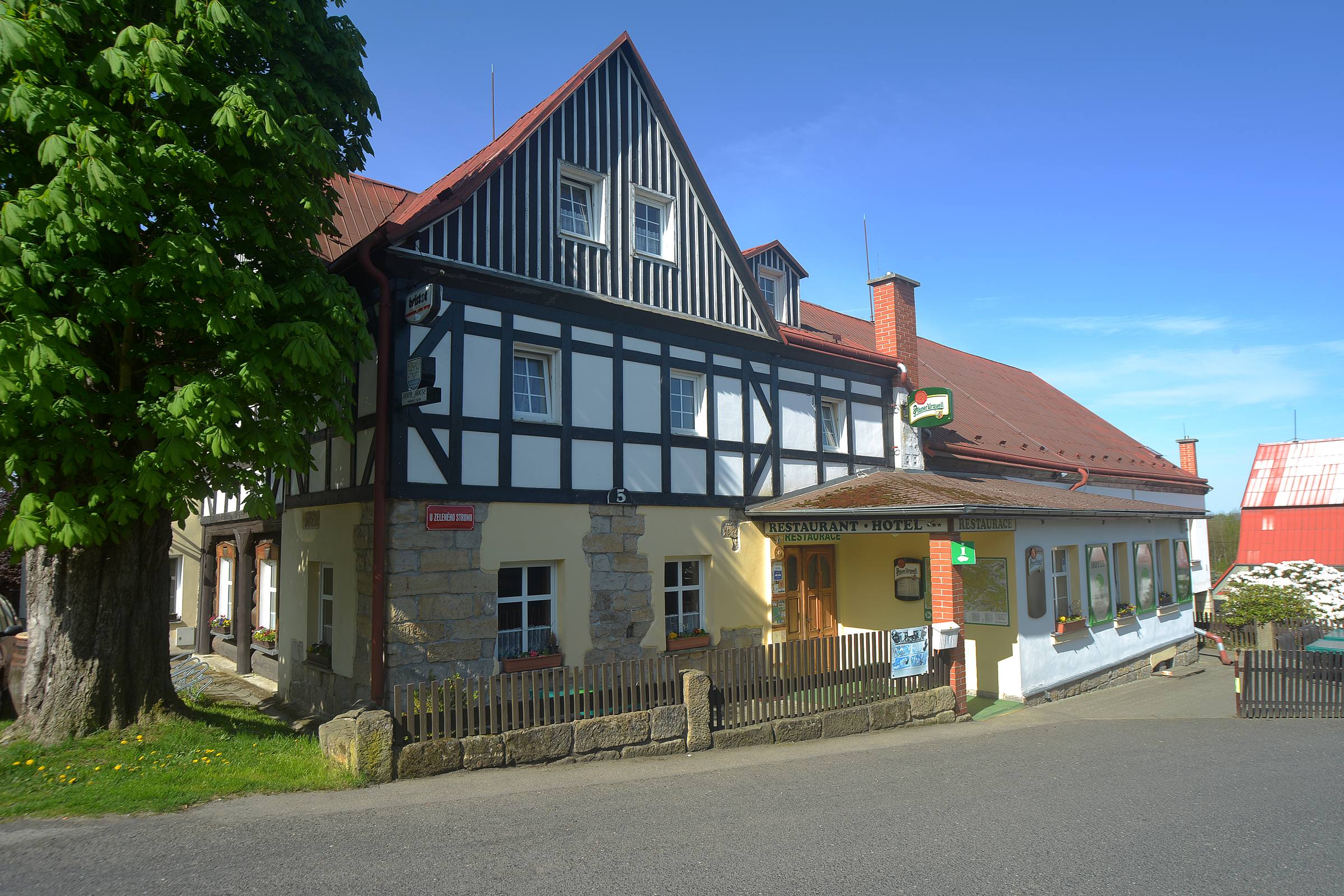 Hotel U Zeleného stromu v Janově nad Hřenskem foto 5
