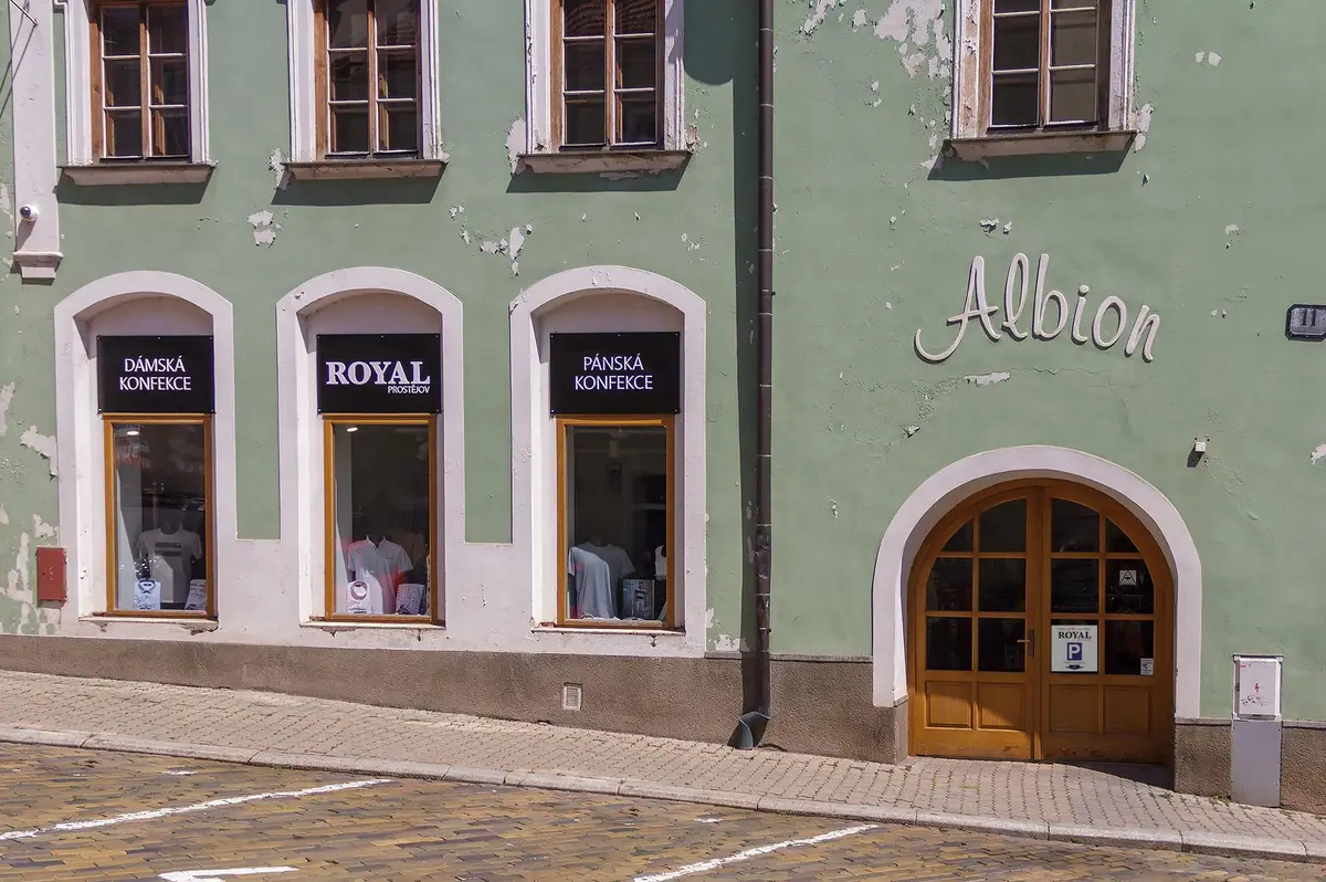 ROYAL PROSTĚJOV