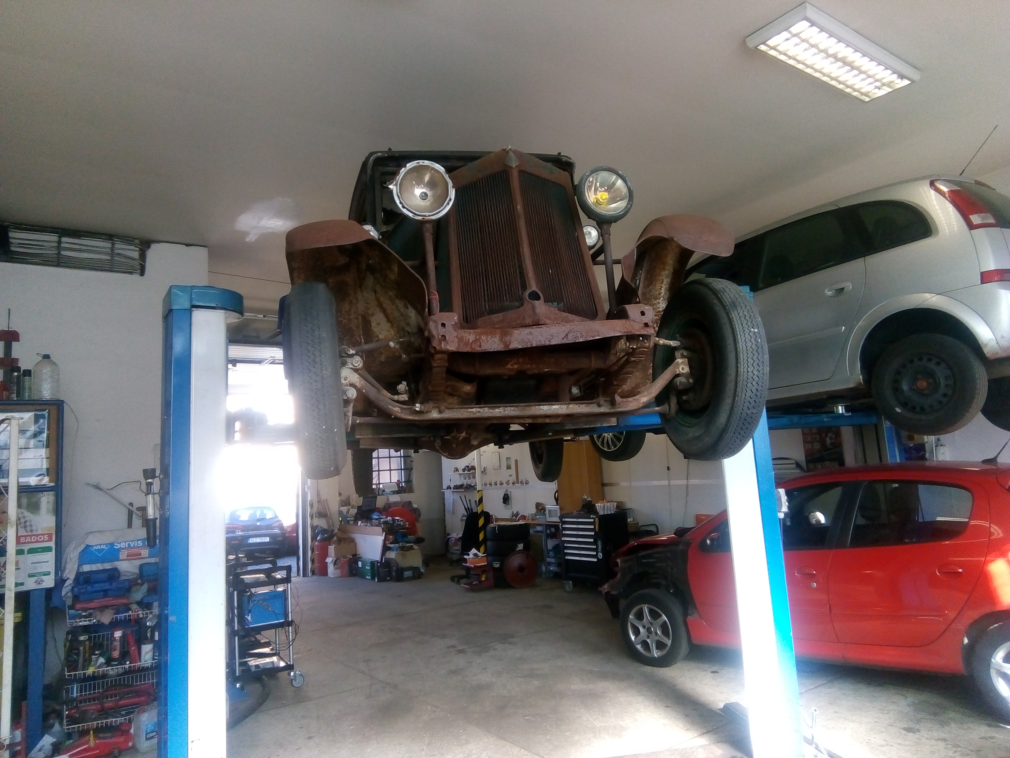 KARVELA SERVIS foto 2