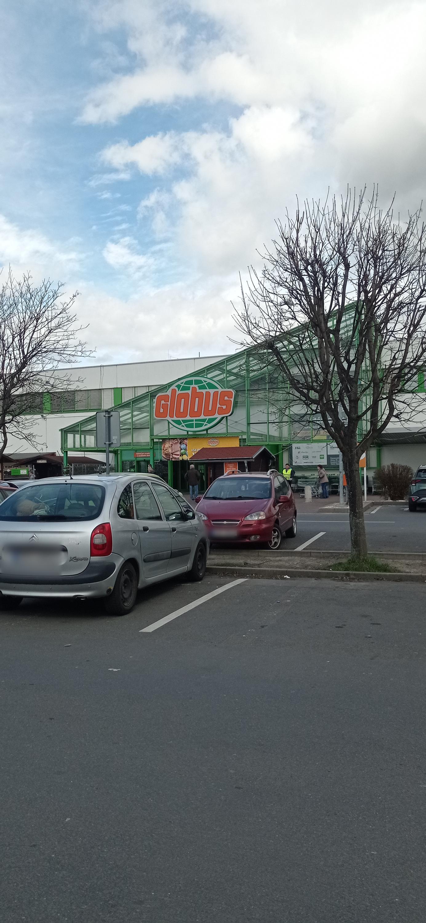 Globus Hypermarket foto 5